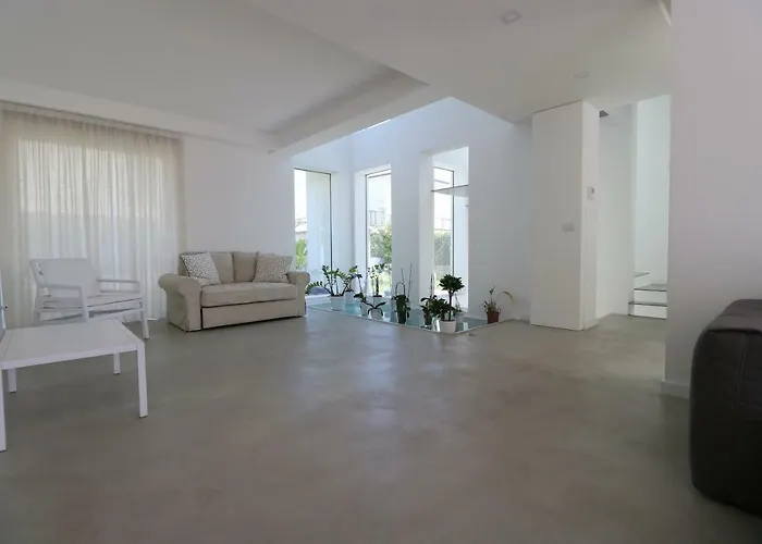 Lighthouse * Syracuse